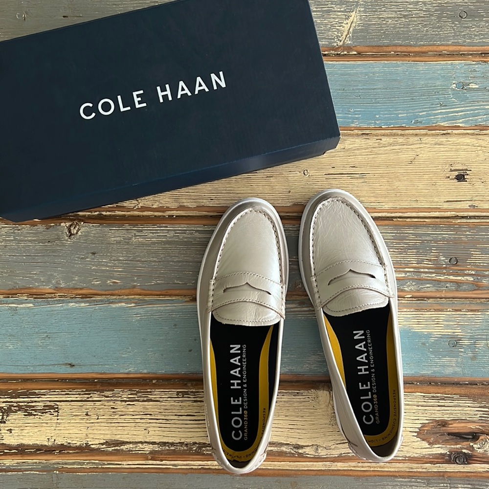 NWT Cole Haan Nantucket Loafer